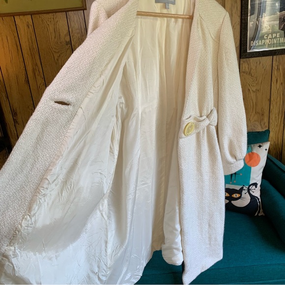 Tabitha Retro Single Button Textured Coat - Picture 6 of 16